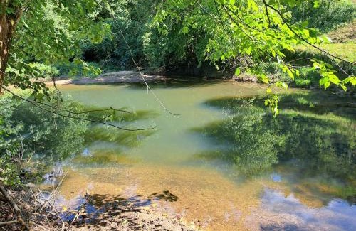 Stanton House | Covered Bridge Tiny Home Bus On The Water In Rrg
