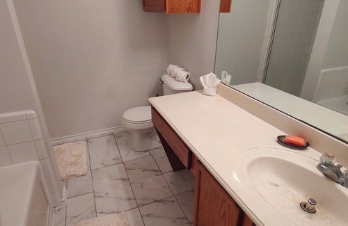 Dallas House | Covered in blessings,Charming 3-bedroom house with WiFi, AC in enchanting