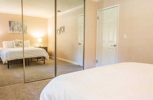 San Ramon Condo | ❤️Covered parking -WIFI Full size W/D in unit. Business Travel Ready.
