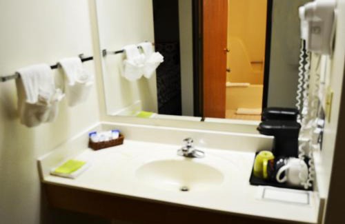 Lusk Hotel | Covered Wagon Motel Lusk WY