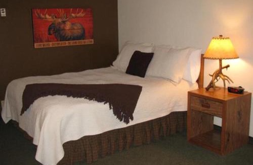 Lusk Hotel | Covered Wagon Motel Lusk WY
