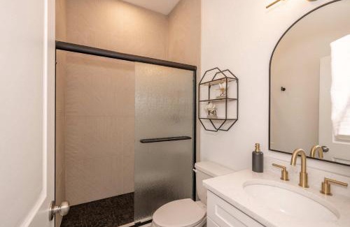 Covington House | Covington Charm 201