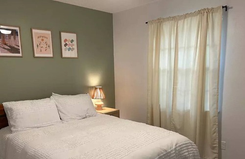 Parker Lane House | Cowboy-Boho Downtown Austin Duplex