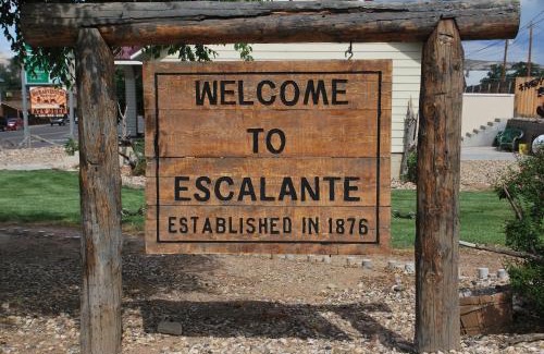 Escalante Hotel | Cowboy Country Inn