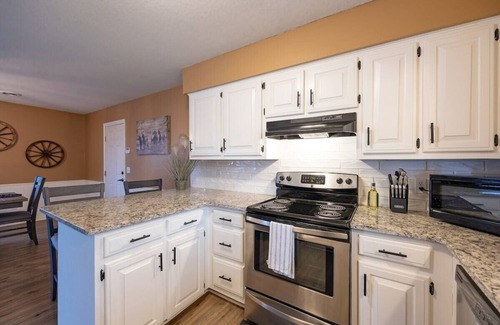 Springdale House | Cowboy Retreat: Experience the Wild West