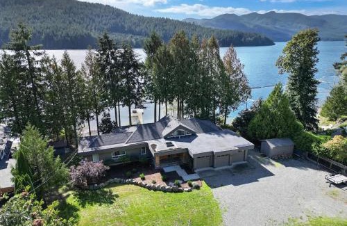 Youbou House | Cowichan Lake Manor