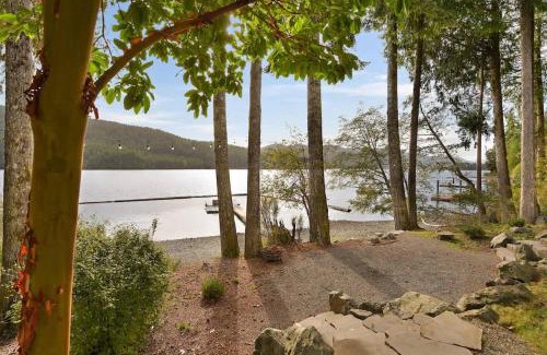 Youbou House | Cowichan Lake Manor