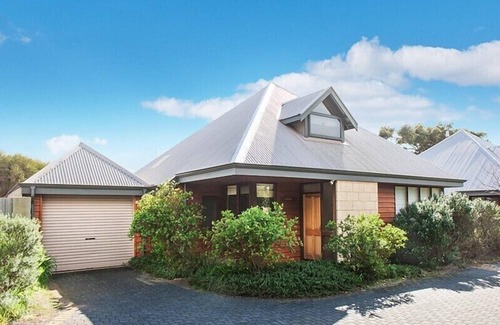 Augusta House | Cowrie Chalet - close to the river and town - Cowrie Chalet - Close to the river