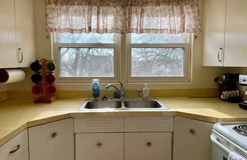 Miles City Apartment | Cowtown Getaway Upper Level Apartment