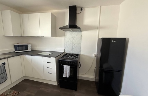 Gateshead House | Coxon - 5 Bdrm 4 beds Perfect 4 contractor
