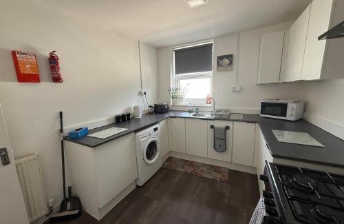 Gateshead Apartment | Coxon - 5 Bdrm 6 beds Perfect 4 contractor