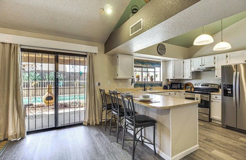 Tucson House | 'Coyote Casa' w/Mtn Views in Tuscon Desert Oasis