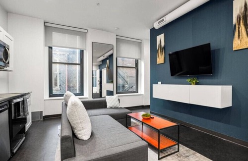 Cultural District Condo | Coze 1BD, Sofa Bed, Walk to Westin & Stadium