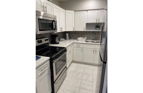 Greater Palm River Point CDC House | COZIES- LARGE GROUP RETREAT -5 bedrooms