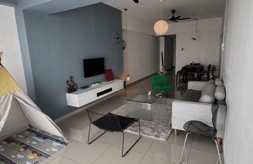 Sitiawan Apartment | Coziness Suite with high speed WiFi dan Netflix