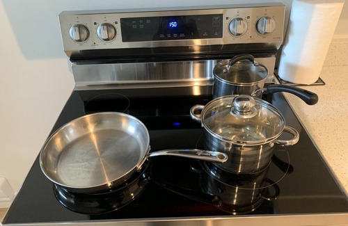 Saskatoon House | Cozy 1 B/Rm on Kalra Street