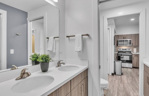 Zephyrhills West Apartment | Cozy 1 BDR Condo with access to Pickleball, Padel, Tennis, Wellness Center and nearby Golf!