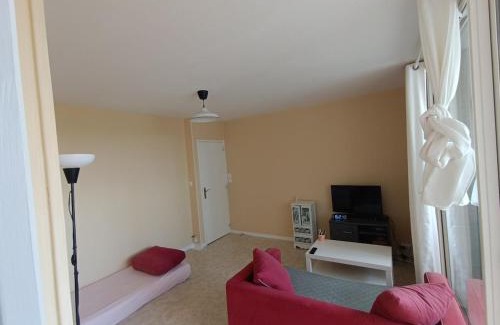 Saint-Pierre-des-Corps Apartment | Cozy 1 bedroom, 10 min walk to train station