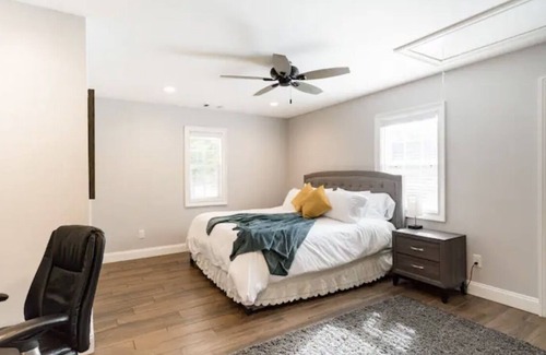 Adairsville Cottage | Cozy 1 Bedroom, 1 Bath guest house. Private country setting.