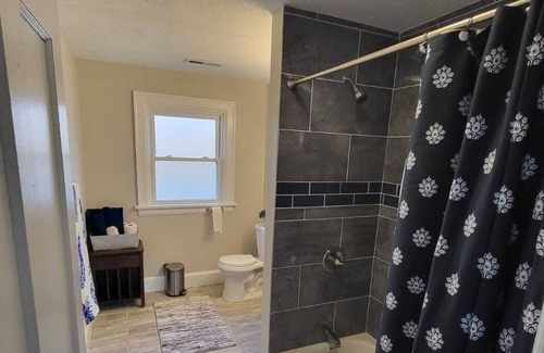 Avondale Apartment | Cozy 1 bedroom, 8 Minutes from Downtown Cincinnati, 2 minutes from Xavier Campus