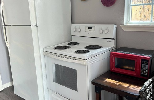 San Antonio Apartment | Cozy 1-bedroom apartment in delightful San Antonio with WiFi, AC near downtown.