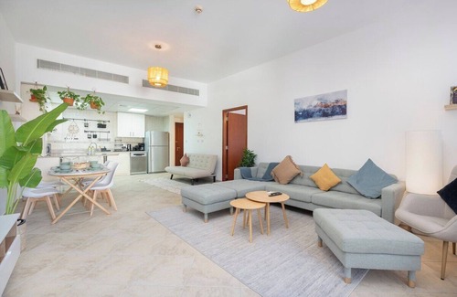 Motor City Apartment | Cozy 1-Bedroom Apartment for 5 in Motor City!