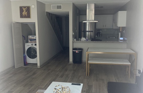 Redmont Park Apartment | Cozy 1-bedroom apartment in serene Birmingham with AC, WiFi, fitness room