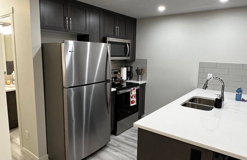 Keith Apartment | Cozy 1 bedroom apartment in Rockland Park NW Calgary