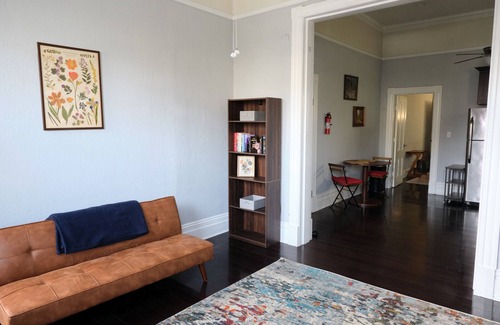 Downtown Oakland Apartment | Cozy 1-bedroom apartment in uptown Oakland, pet-friendly with off-street parking