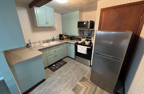 Sheldon Apartment | Cozy 1-bedroom apartment in Sheldon with AC, WiFi On a quiet street