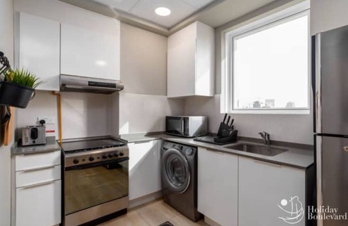 Al Quoz Apartment | Cozy 1-bedroom apartment with WiFi, fitness room in delightful Dubai