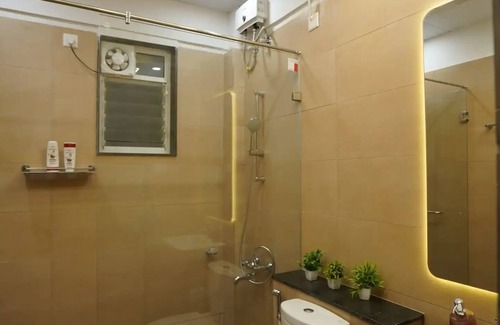 Nagpur Apartment | Cozy 1-bedroom apartment in delightful Nagpur with fitness room, WiFi