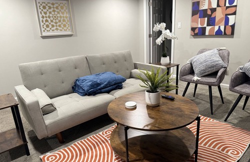 Downtown Baltimore House | Cozy 1-bedroom Basement apartment in Station North Bmore close to inner Harbor