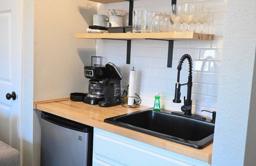 Branson West Condo | Cozy 1-bedroom condo with WiFi, fitness room in lovely Branson West