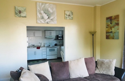 North End Condo | Cozy 1-bedroom condo with AC, WiFi in charming Saint Paul