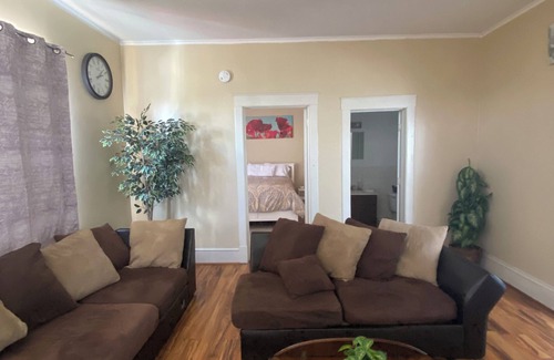 North End Condo | Cozy 1-bedroom condo with AC, WiFi in charming Saint Paul