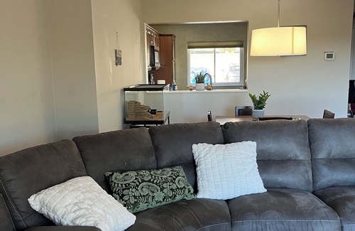 Town of Southeast Condo | Cozy 1-bedroom condo with fireplace and WiFi in enjoyable Brewster NY