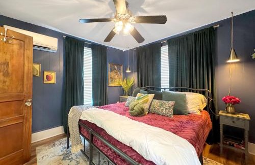 Roseland Terrace Historic District House | Cozy 1 Bedroom Home
