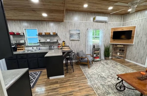 Elkhart House | Cozy 1-bedroom house in peaceful Elkhart with AC, WiFi