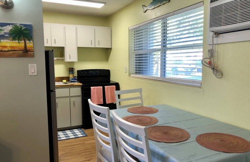 Cocoa Beach House | Cozy 1-bedroom in Downtown Cocoa Beach