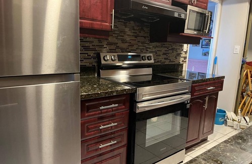 West Hill Condo | Cozy 1-bedroom in SHARED condo