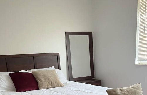 Warren Apartment | Cozy 1 Bedroom Minutes From Downtown Royal Oak