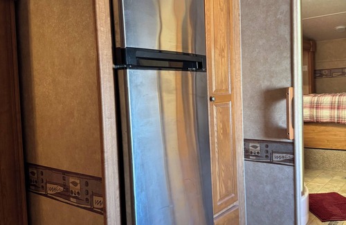 Truth or Consequences House | Cozy 1-bedroom Rv with pool,WiFi, AC in pleasant Elephant Butte