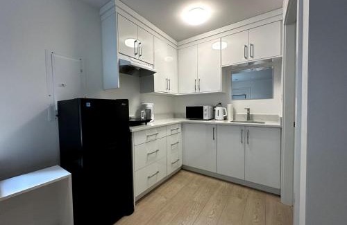 West Point Grey House | Cozy 1-Bedroom Retreat, Prime Location on W 14th!
