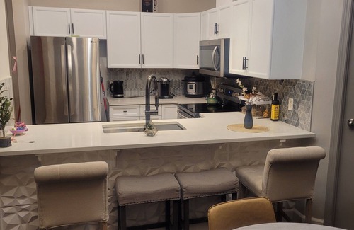 Northeast Edmonton Apartment | Cozy 1-bedroom shared in one apartment with WiFi in lovely Edmonton