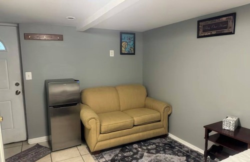 University Park House | Cozy 1-bedroom house in charming University Park with AC, WiFi