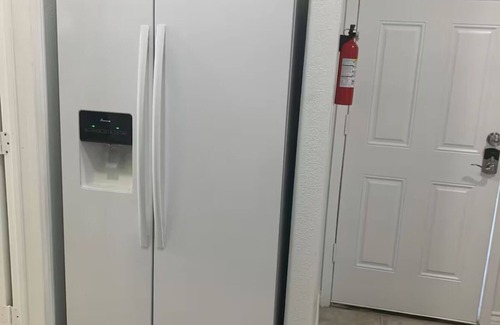 Whitney Apartment | Cozy 1-bedroom w/WiFi, TV, Netflix, small kitchen, AC in exciting Las Vegas