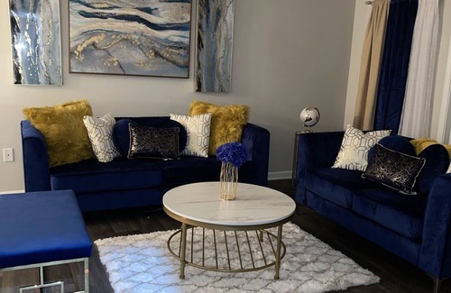 Lindridge-Martin Manor Apartment | Cozy 1- bedroom with accessible pool, fire pit and gym