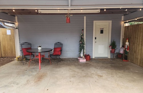 Nacogdoches Apartment | Cozy 1-bedroom with AC and WiFi in charming Nacogdoches