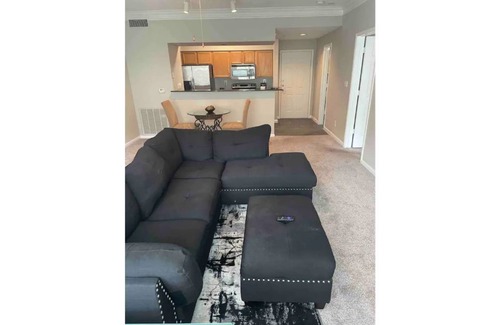 Uptown Apartment | Cozy 1 br Apt with jetted tub near Galleria